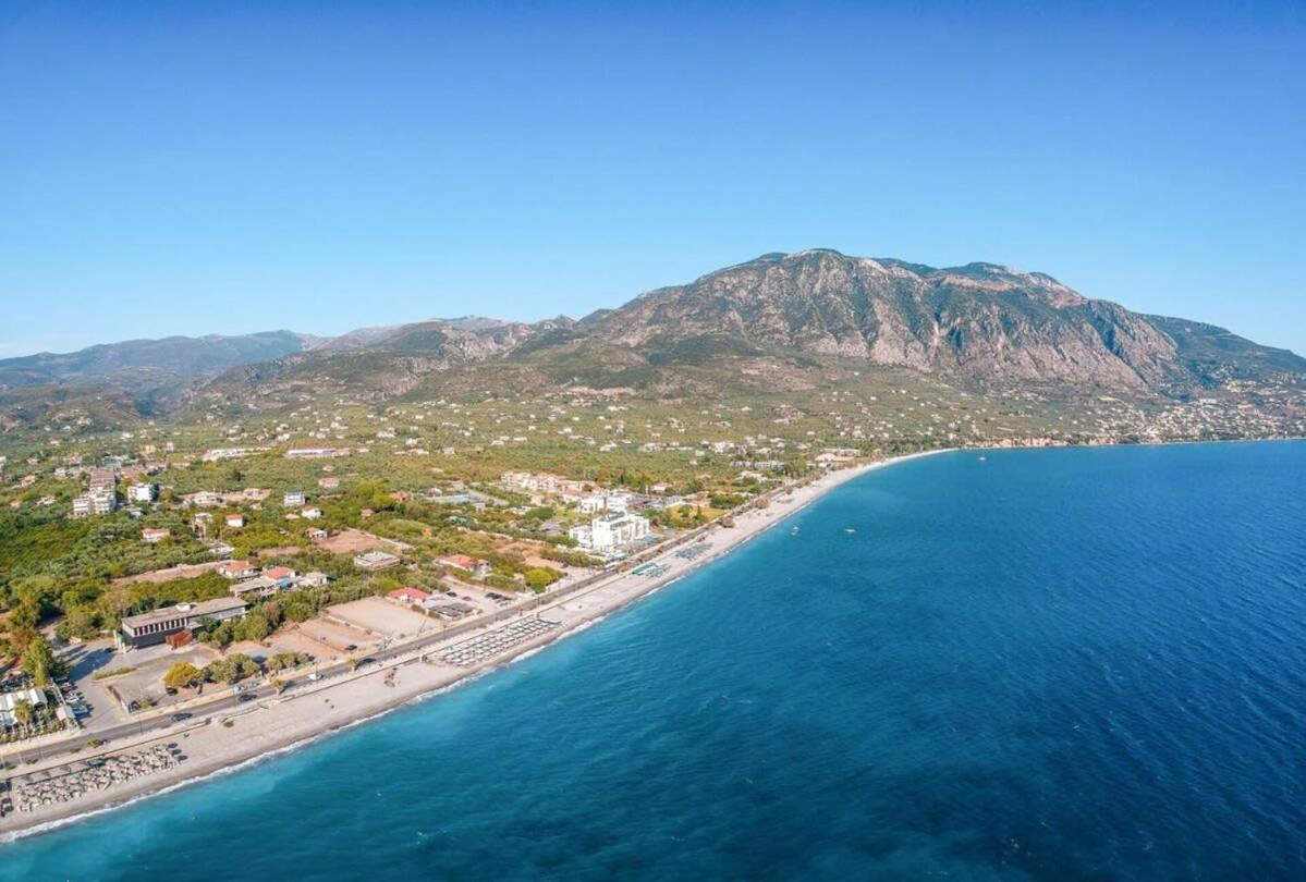 Kalamata'S Spacious Getaway-Taygetos Amazing View Zewnętrze zdjęcie